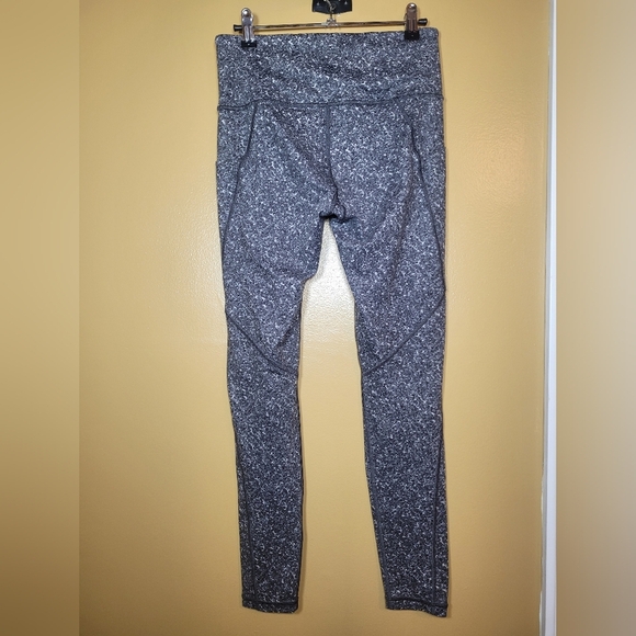 Athleta Salutation Pebble Beach Tight sz S - Picture 3 of 12